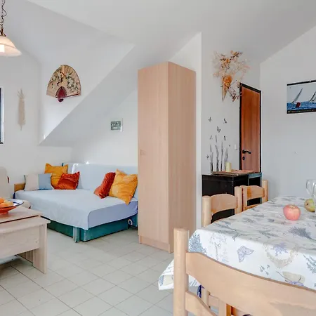 With Beautiful View And Big Terrace Vrboska